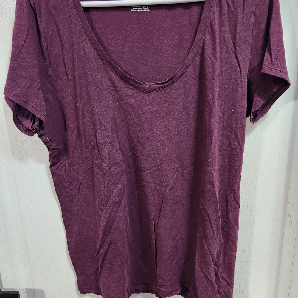 PINK Victoria's Secret Plum Short Sleeve Tee